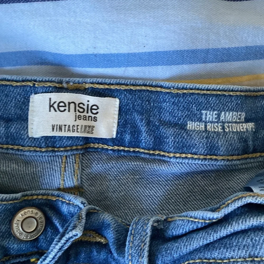 Jeans - Picture 2 of 5
